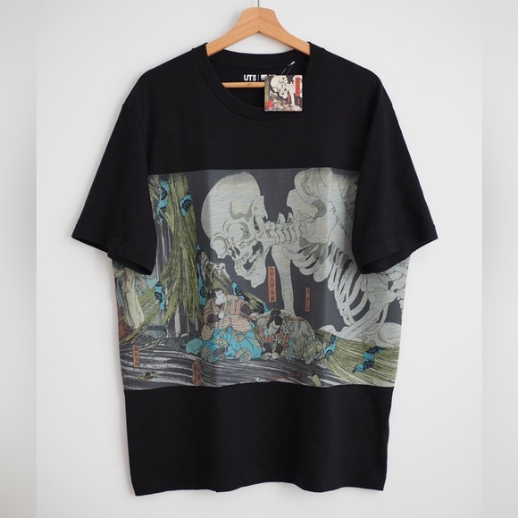 Utagawa Kuniyoshi Ukiyo e art streetwear Japanese Hokusai Uniqlo T shirt - Picture 1 of 7